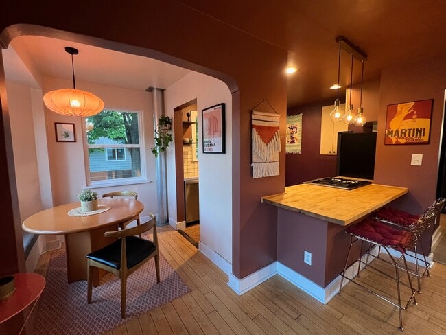 Building Photo - 2456 S 800 E