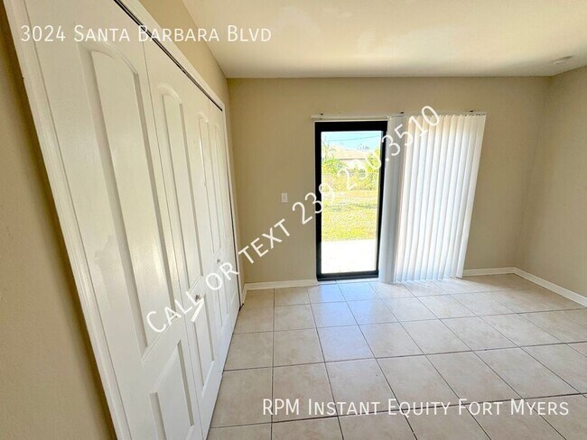 Building Photo - 3024 Santa Barbara Blvd