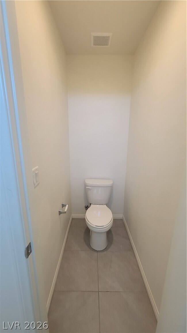 Building Photo - 8772 Belle Castle Ct