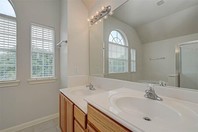 Building Photo - 6031 Bradworthy Dr