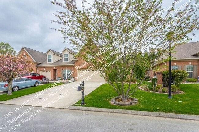 Building Photo - Coming Soon!  Almost 1800 sf Townhome in Hixson