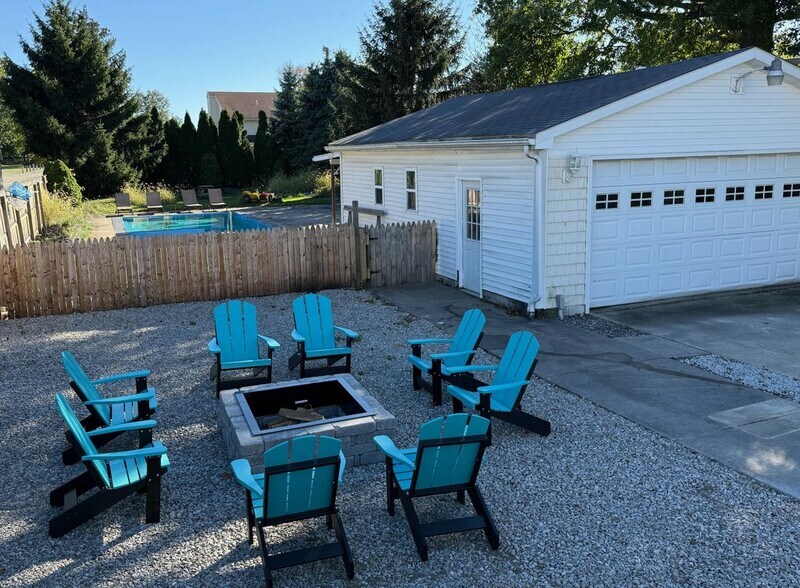 Building Photo - 5539 South St