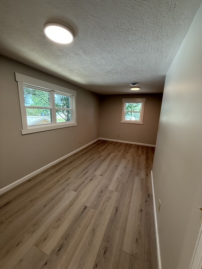 Building Photo - 24200 TN-22