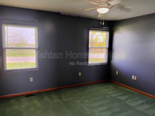 Building Photo - 2348 N 1200th Ave