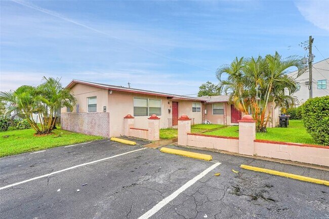 Primary Photo - 420 SW 27th Terrace