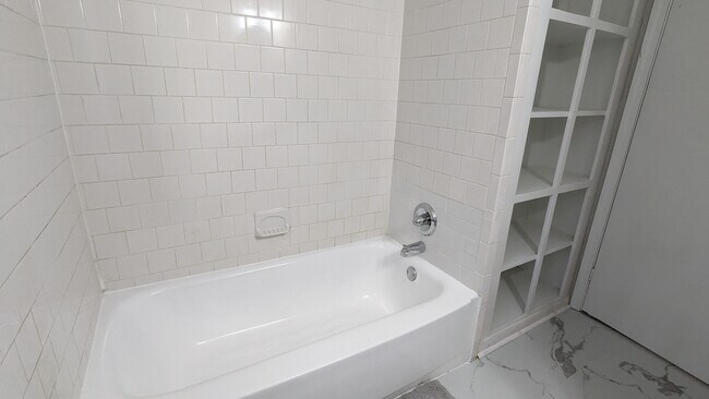 Hall Bath - 932 Augusta Ave