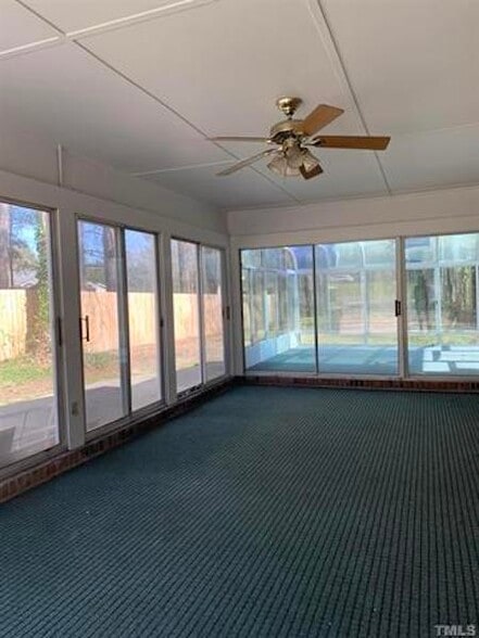 3 season sunroom - 710 N Lee St