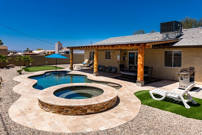 Building Photo - 3280 Rocking Horse Dr