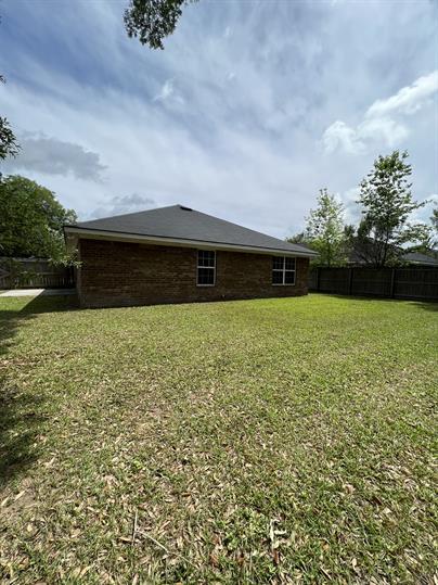 Building Photo - 233 Augusta Way