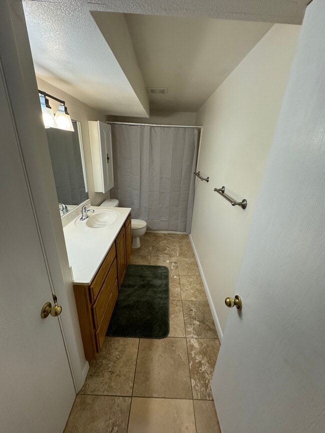 Building Photo - 891 N 300 W