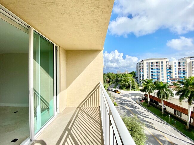 Building Photo - 99 SE Mizner Blvd