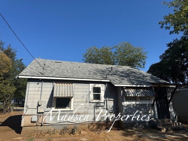 Building Photo - 3342 Burlington Ave