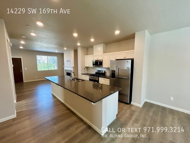 Building Photo - 14229 SW 169th Ave