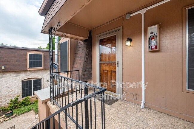 Building Photo - 7801 Shoal Creek Blvd