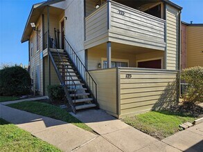 Building Photo - 15534 Zabolio Dr