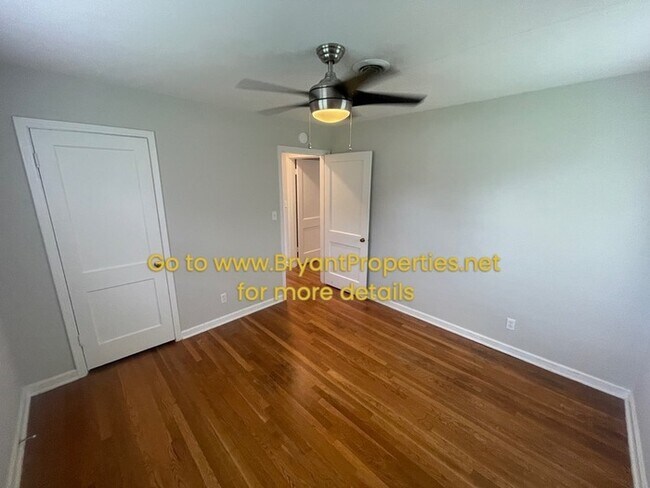 Building Photo - Nashville - Woodbine Area - 3 Bedrooms- I ...
