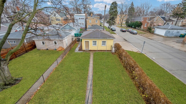 Building Photo - 1247 Wisconsin Ave