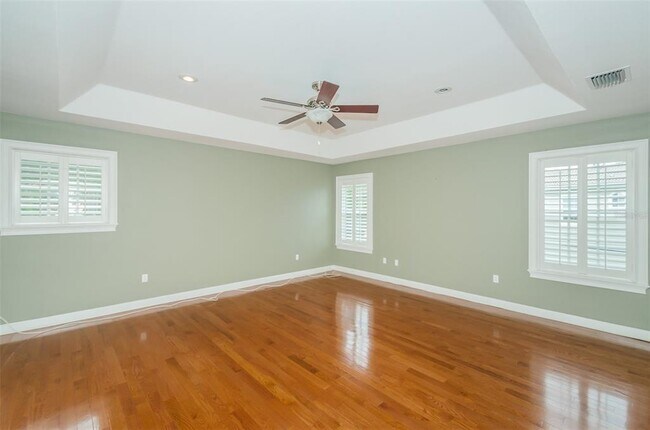 Building Photo - 3410 W Bay Villa Ave