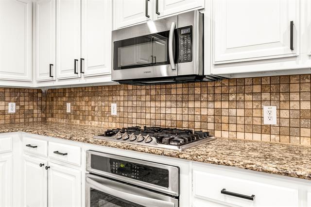 Building Photo - 2727 Breezy Point Ln
