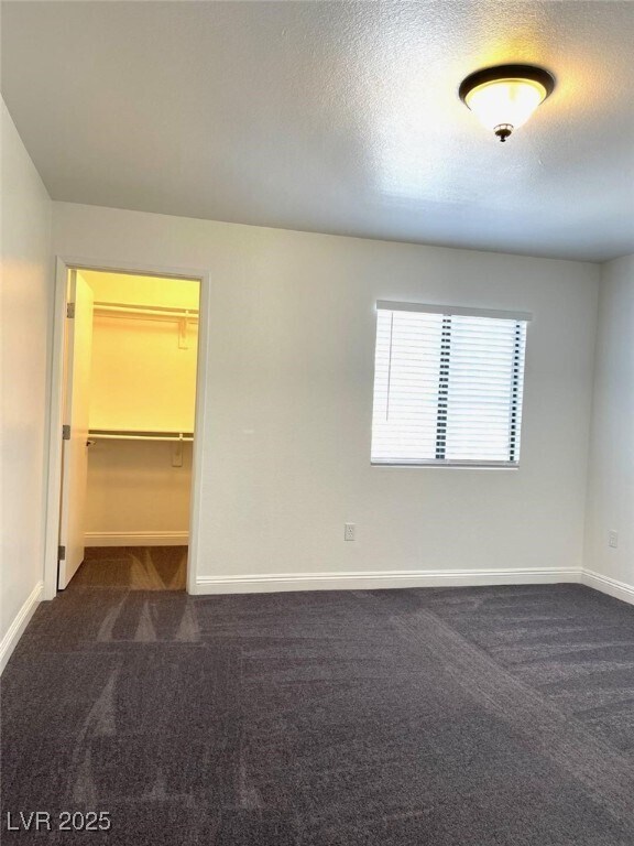 Building Photo - 950 Seven Hills Dr