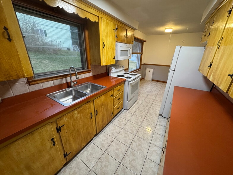 Building Photo - 232 Boswell Hill Rd