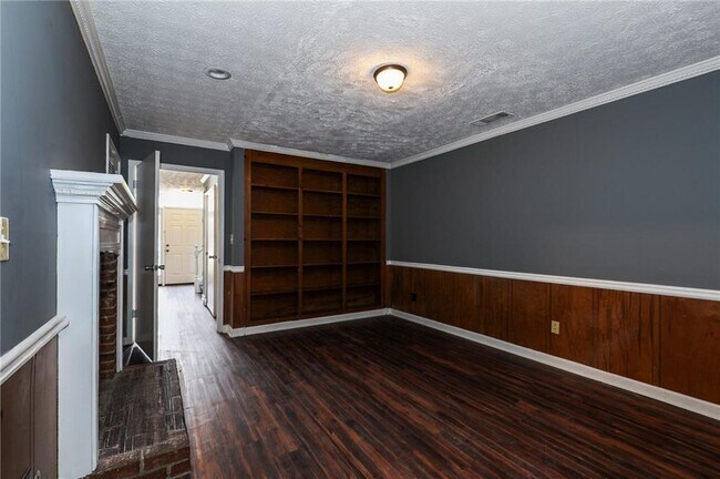 Building Photo - 2133 Hickory Bend SE