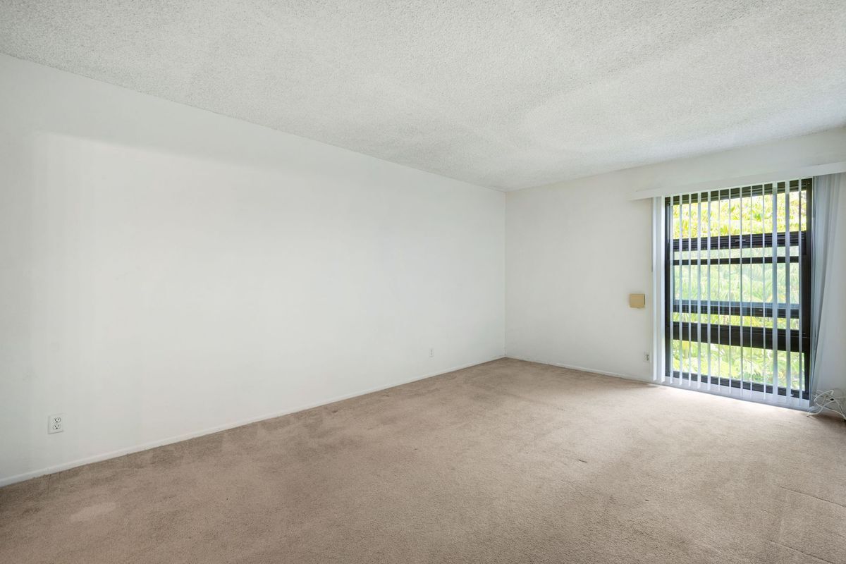 Building Photo - 7742 Redlands St