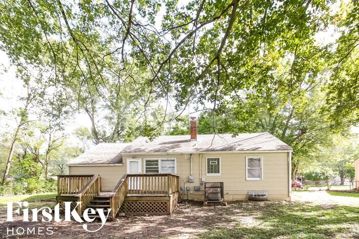 Building Photo - 10110 Hillcrest Rd