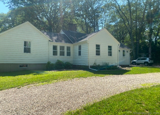 Primary Photo - 101 Cow Hill Rd