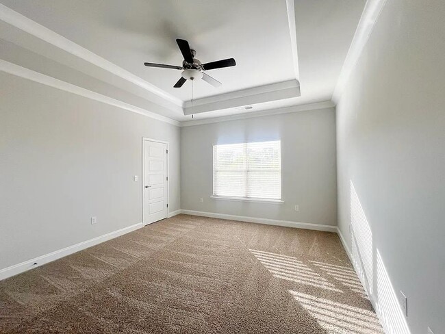Building Photo - 335 Cypress Holw Trl