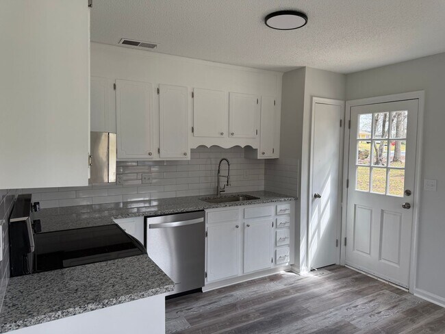 Building Photo - Available