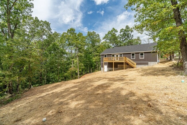 Building Photo - LIKE NEW 3-bedroom 2 bath Home in Bella Vista!!!