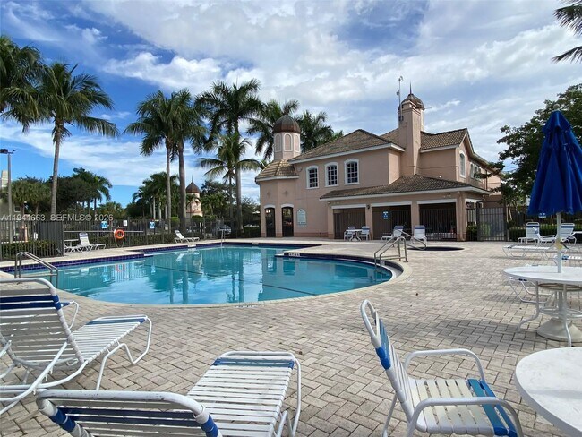 Building Photo - 1202 Belmont Ln