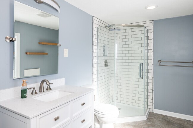 1st floor bathroom - 4254 Dayton Xenia Rd