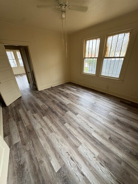 Building Photo - 536 N 24th St