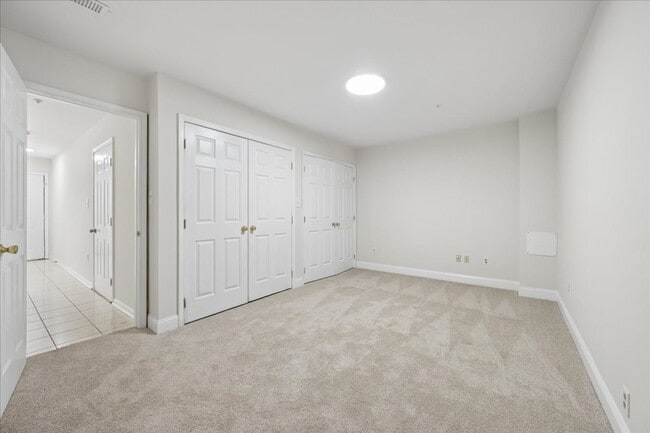 Building Photo - 442 Blossom Ln