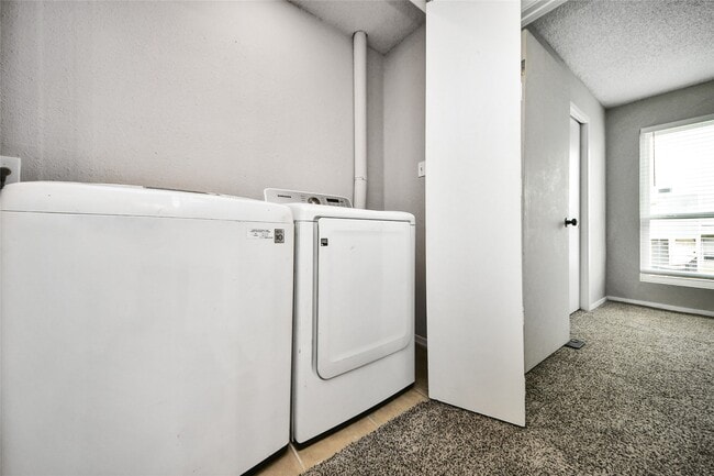Building Photo - 781 Country Pl Dr