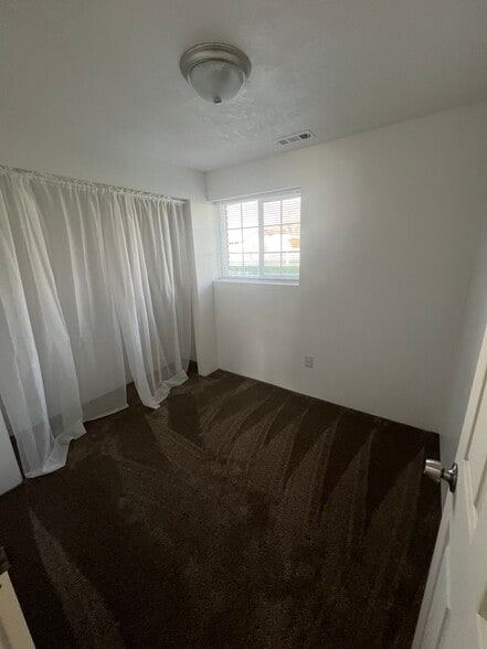 Building Photo - 1767 N 600 W