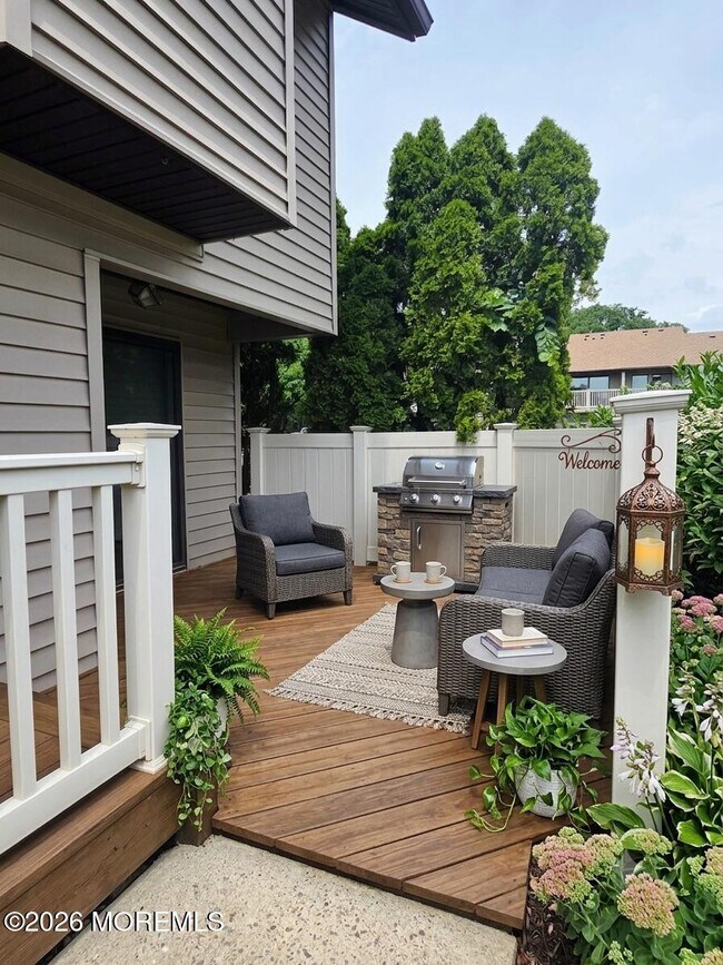 Building Photo - 97 Cotswold Cir