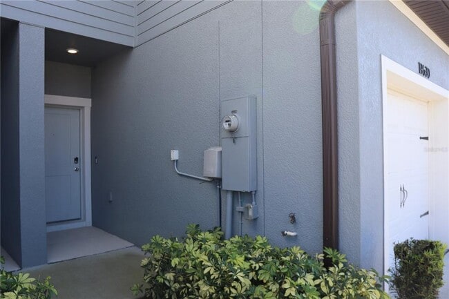 Building Photo - 19630 Shady Oak Dr