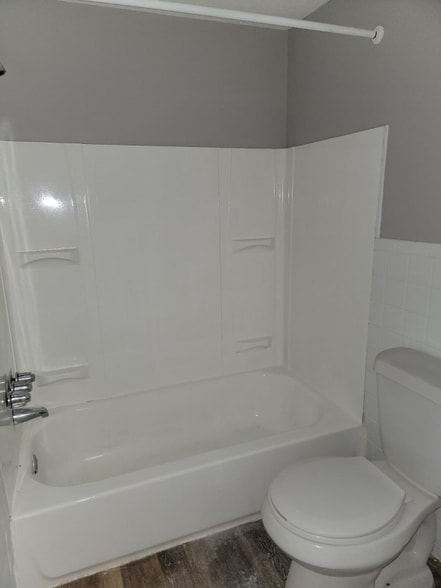 Building Photo - 13420 Euclid Ave