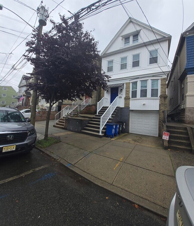 Primary Photo - 40 E 36th St