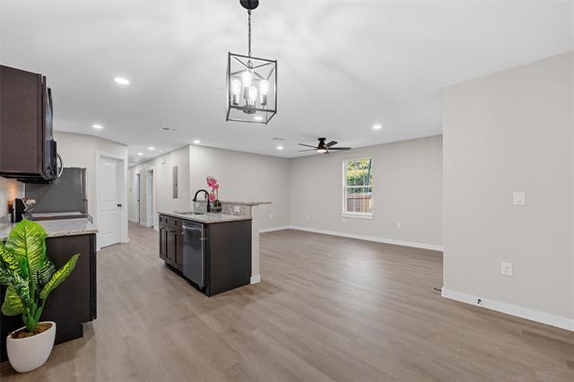 Building Photo - 1105 N 11th St