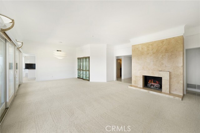 Building Photo - 33 Montecito Dr