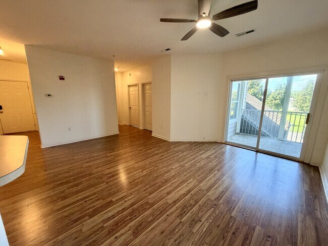 Building Photo - 3802 N Sagamore Dr