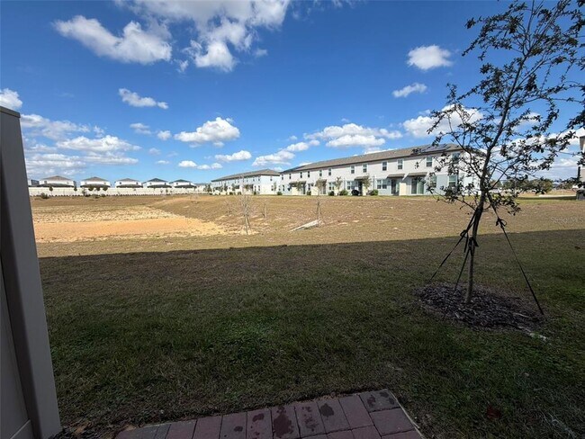 Building Photo - 16462 Bird of Paradise Ave