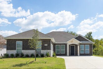 Building Photo - 504 Purdue Rd