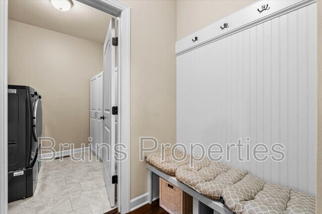 Building Photo - 6005 New Bailey Tr