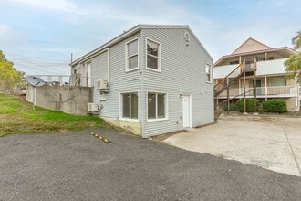 Building Photo - 506 Southway Dr