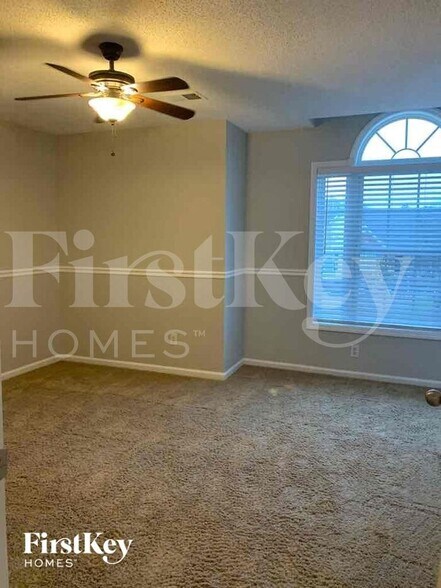 Building Photo - 2013 Lancey Dr